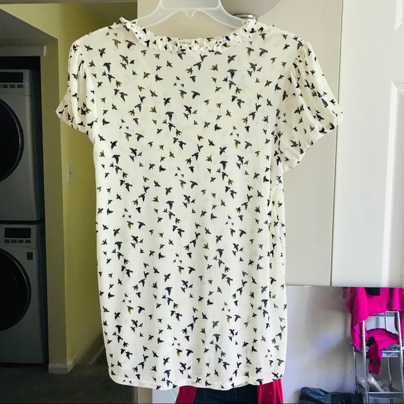 Lightweight Bird Pattern Blouse - Picture 7 of 7